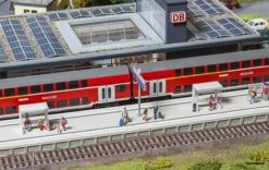 120202 Faller Moderner Bahnsteig Mit Zubehö