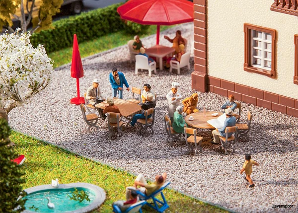 180957 Faller 2 Tische Und 12 Stühle 3 180957 Faller 2 Tische Und 12 Stühle