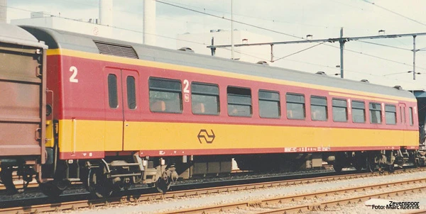 97640 Piko Personenwg. ICR 1./2. Kl. SNCB IV 3 97640 Piko Personenwg. ICR 1./2. Kl. SNCB IV